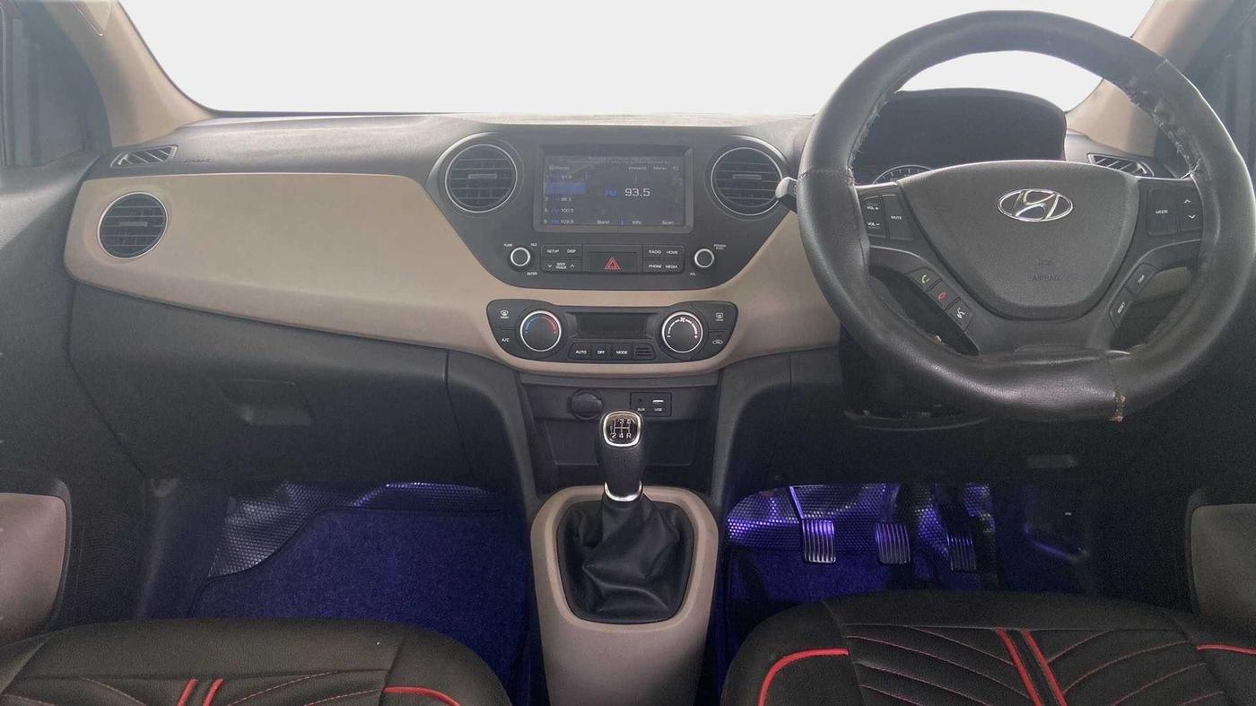2018 Hyundai Grand i10 ASTA 1.2 KAPPA VTVT, Petrol, Manual, 15,804 km, Dashboard