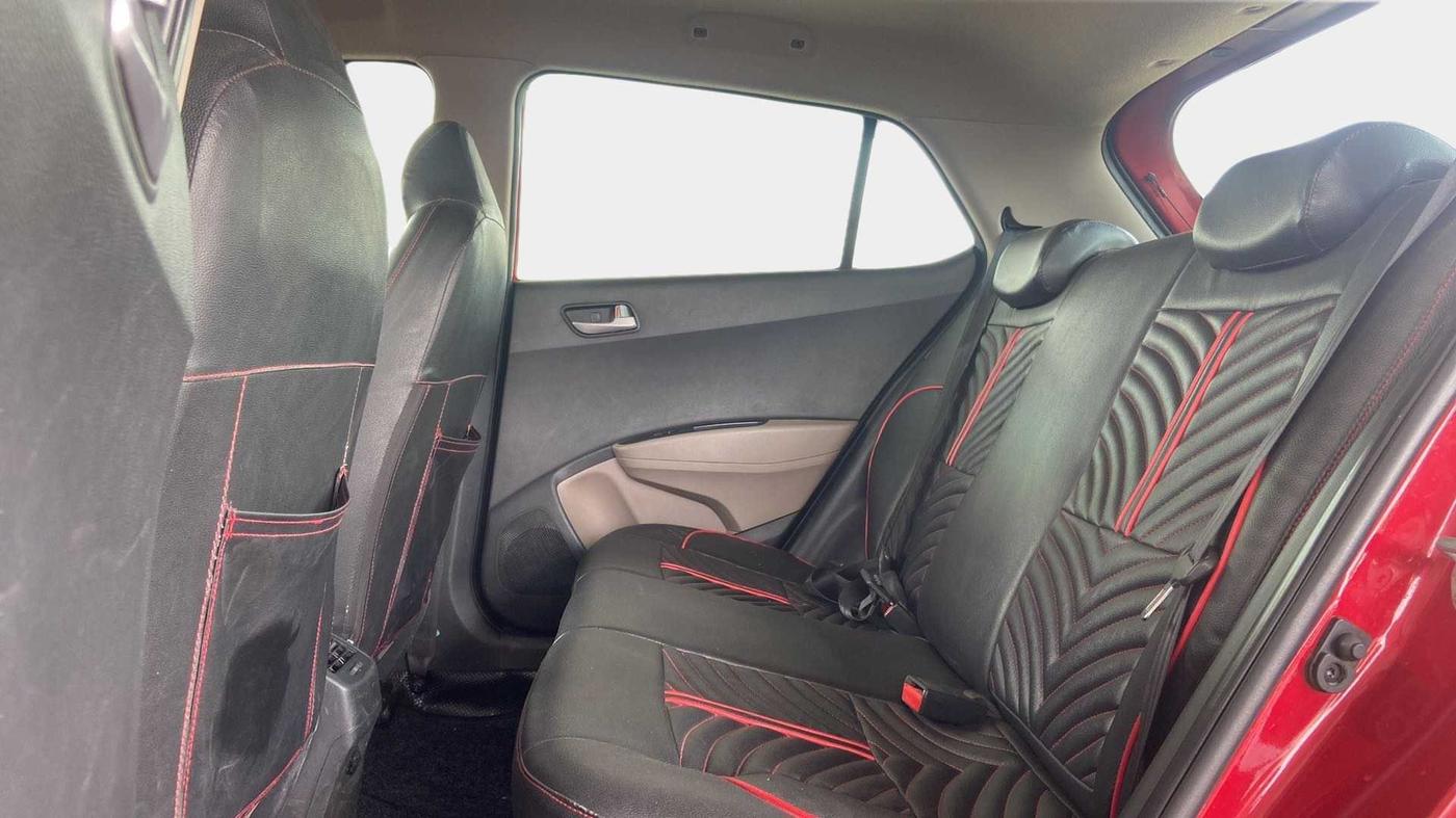 2018 Hyundai Grand i10 ASTA 1.2 KAPPA VTVT, Petrol, Manual, 15,804 km, Right Side Rear Door Cabin