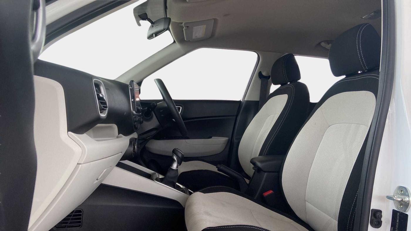 2022 Hyundai VENUE S (O) 1.0 TURBO IMT, Petrol, Manual, 17,337 km, Right Side Front Door Cabin