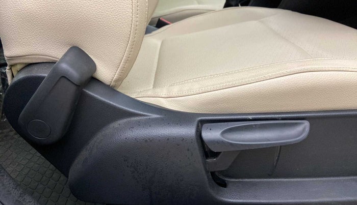 2021 Skoda Rapid STYLE TSI, Petrol, Manual, 13,471 km, Driver Side Adjustment Panel