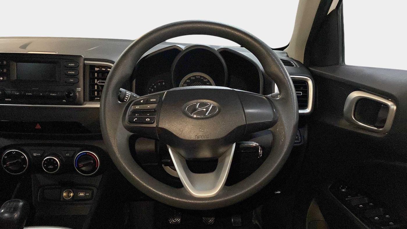 2021 Hyundai VENUE S 1.2, Petrol, Manual, 41,418 km, Steering Wheel Close Up