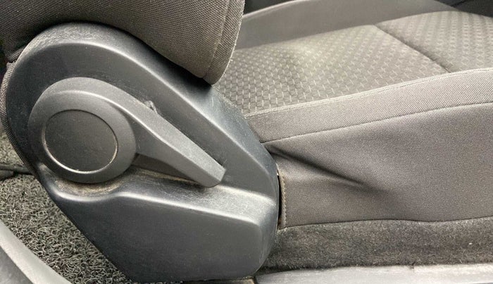 2020 Tata ALTROZ XT PETROL, Petrol, Manual, 21,656 km, Driver Side Adjustment Panel