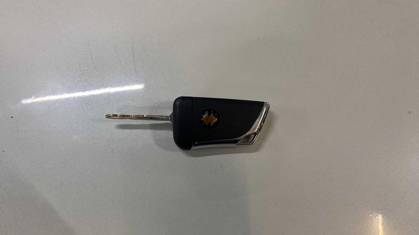 2012 Maruti Swift Dzire VXI, Petrol, Manual, 67,998 km, Key Close Up