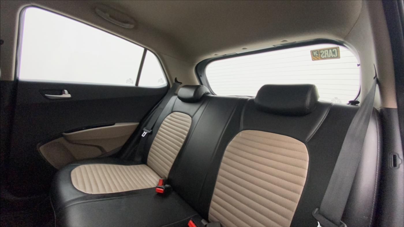 2015 Hyundai Grand i10 ASTA 1.2 KAPPA VTVT, Petrol, Manual, 30,203 km, Right Side Rear Door Cabin