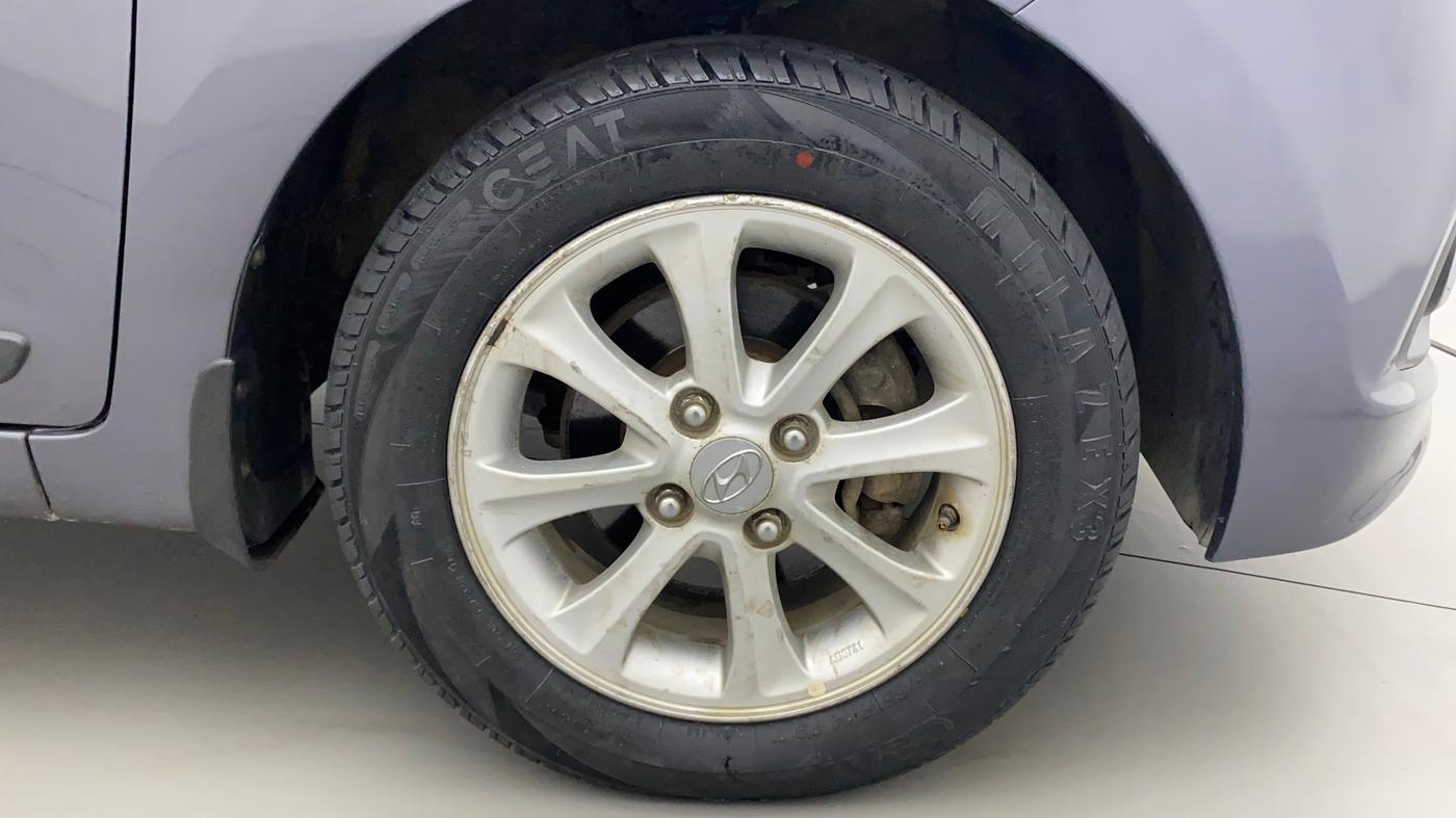 2015 Hyundai Grand i10 ASTA 1.2 KAPPA VTVT, Petrol, Manual, 30,203 km, Right Front Wheel
