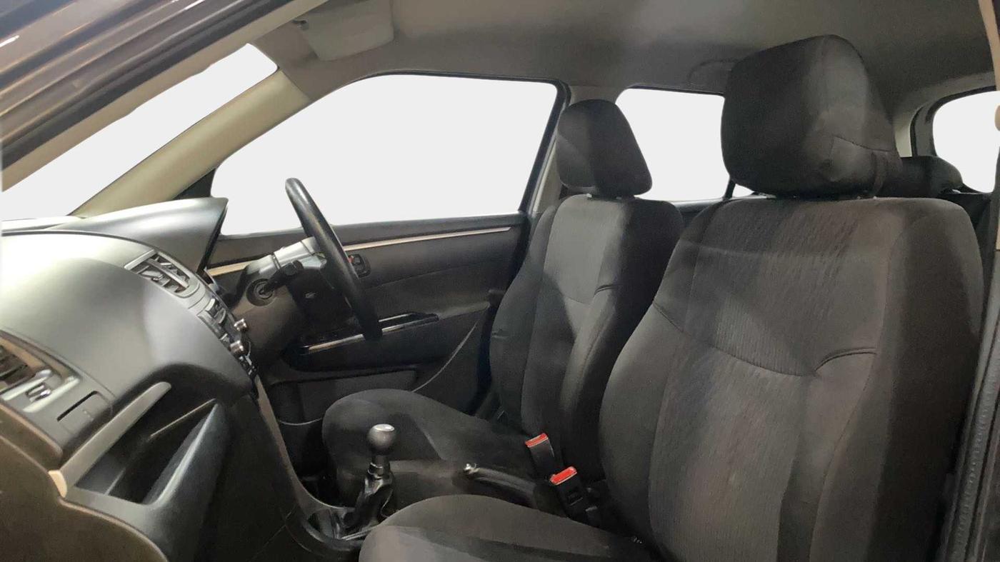 2017 Maruti Swift VXI, Petrol, Manual, 62,781 km, Right Side Front Door Cabin
