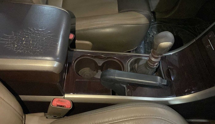 2014 Mahindra XUV500 W8, Diesel, Manual, 1,08,966 km, Gear Lever