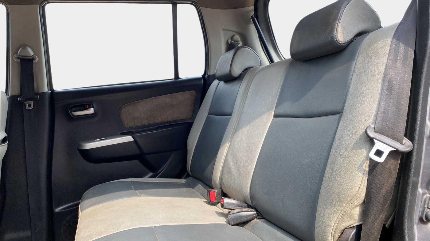 2013 Maruti Wagon R 1.0 VXI, Petrol, Manual, 1,09,983 km, Right Side Rear Door Cabin