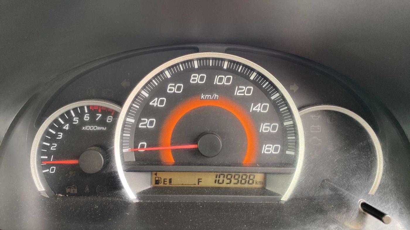 2013 Maruti Wagon R 1.0 VXI, Petrol, Manual, 1,09,983 km, Odometer Image