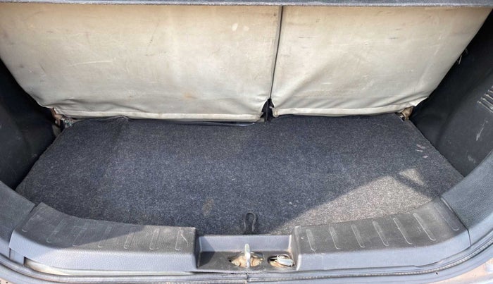 2013 Maruti Wagon R 1.0 VXI, Petrol, Manual, 1,09,983 km, Boot Inside