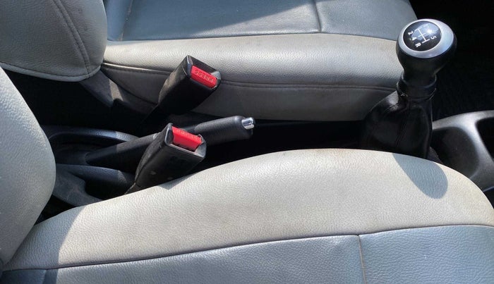 2013 Maruti Wagon R 1.0 VXI, Petrol, Manual, 1,09,983 km, Gear Lever