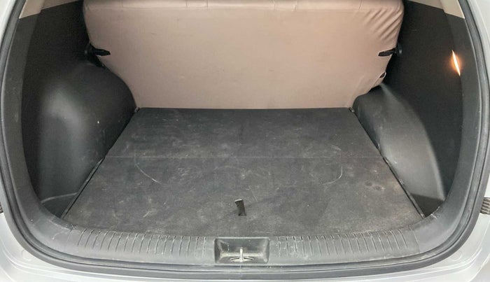 2017 Hyundai Creta E PLUS 1.6 PETROL, Petrol, Manual, 46,356 km, Boot Inside