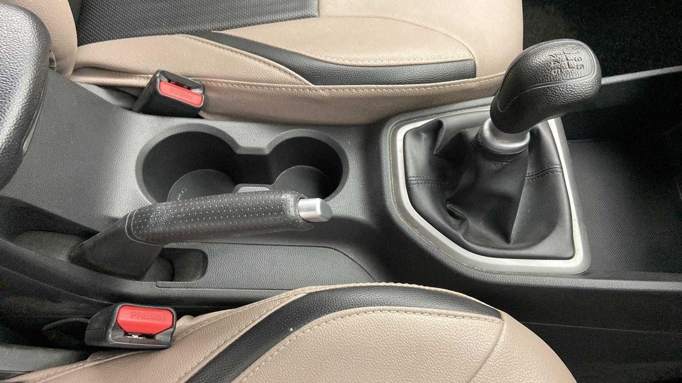 2017 Hyundai Creta E PLUS 1.6 PETROL, Petrol, Manual, 46,356 km, Gear Lever