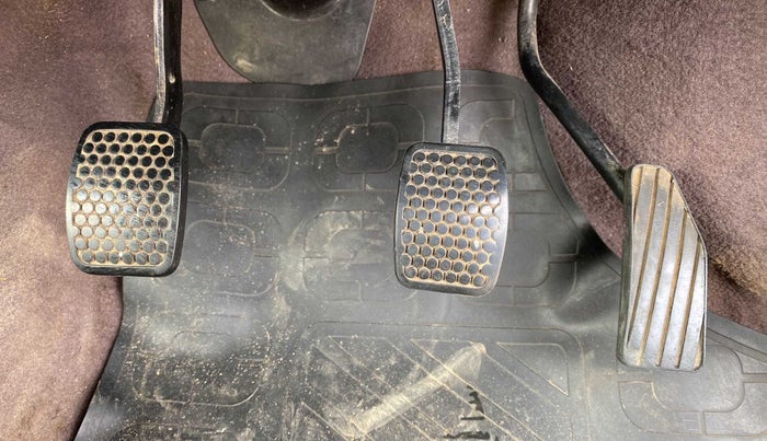 2012 Maruti Zen Estilo VXI, Petrol, Manual, 65,340 km, Pedals