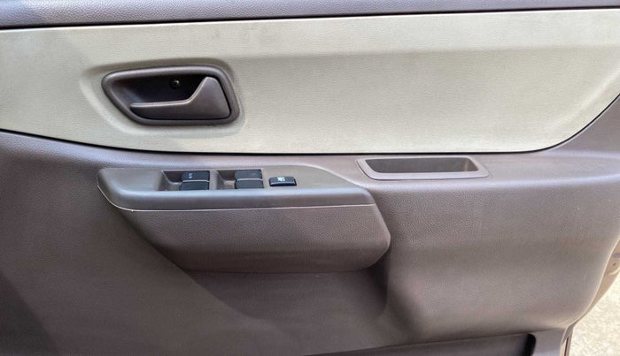 2012 Maruti Zen Estilo VXI, Petrol, Manual, 65,340 km, Driver Side Door Panels Control