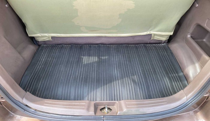 2012 Maruti Zen Estilo VXI, Petrol, Manual, 65,340 km, Boot Inside