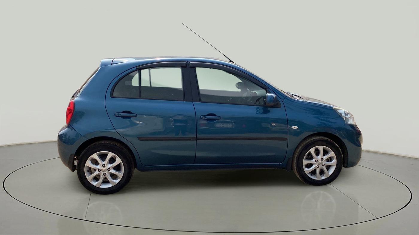 2016 Nissan Micra XV CVT, Petrol, Automatic, 27,930 km, Right Side View
