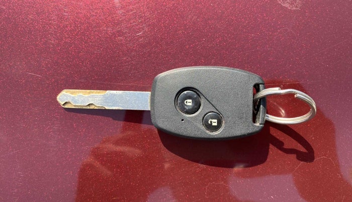 2015 Honda Amaze 1.2L I-VTEC S, Petrol, Manual, 73,594 km, Key Close Up