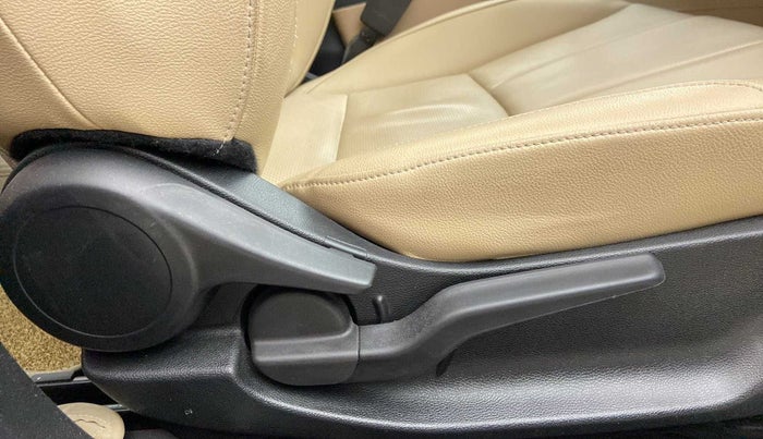 2020 Honda City 1.5L I-VTEC ZX, Petrol, Manual, 45,296 km, Driver Side Adjustment Panel