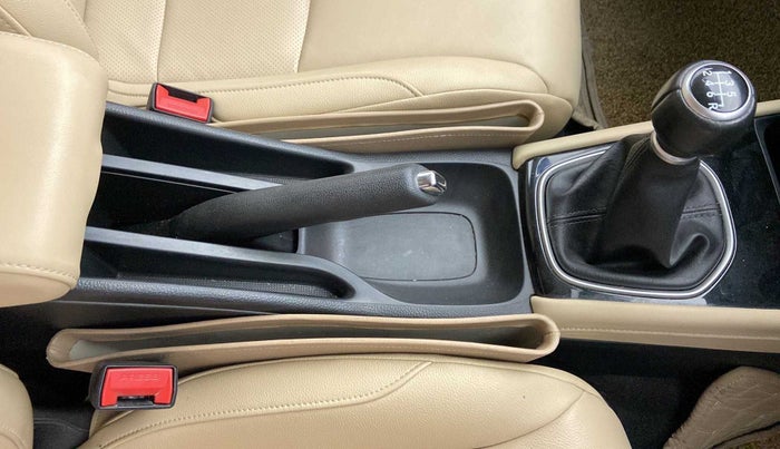 2020 Honda City 1.5L I-VTEC ZX, Petrol, Manual, 45,296 km, Gear Lever