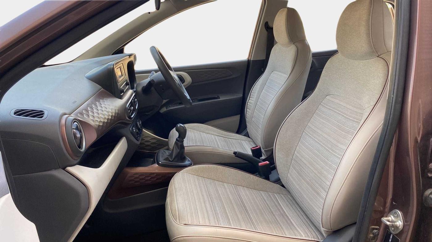 2020 Hyundai AURA S 1.2, Petrol, Manual, 33,737 km, Right Side Front Door Cabin