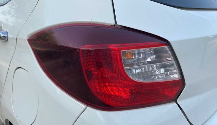 2021 Tata Tiago XT PETROL, Petrol, Manual, 27,028 km, Left tail light - Minor damage