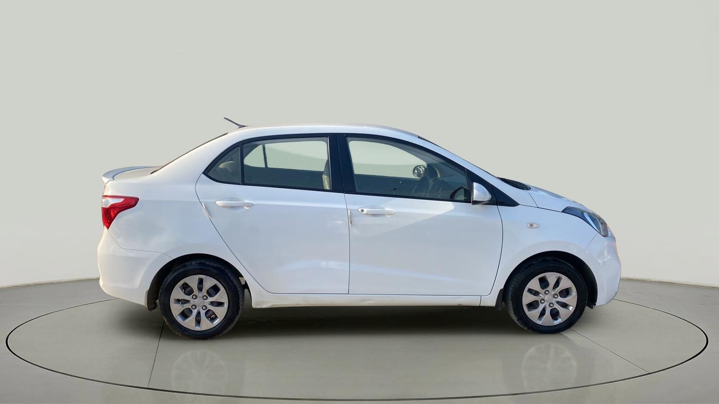 2018 Hyundai Xcent S 1.2, Petrol, Manual, 49,639 km, Right Side View