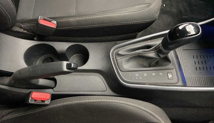 2022 Hyundai NEW I20 ASTA (O) 1.2 AT, Petrol, Automatic, 7,906 km, Gear Lever