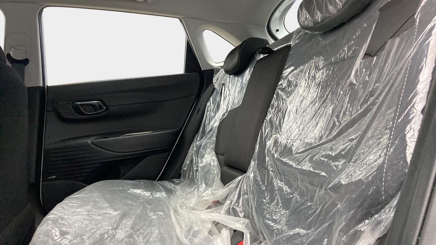2022 Hyundai NEW I20 ASTA (O) 1.2 AT, Petrol, Automatic, 7,906 km, Right Side Rear Door Cabin