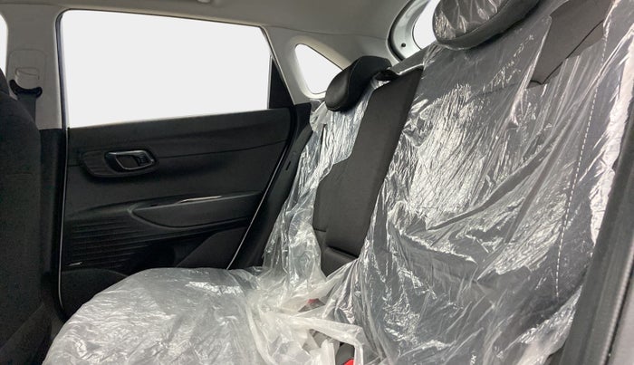 2022 Hyundai NEW I20 ASTA (O) 1.2 AT, Petrol, Automatic, 7,906 km, Right Side Rear Door Cabin