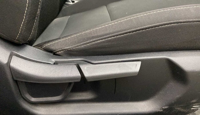2022 Hyundai NEW I20 ASTA (O) 1.2 AT, Petrol, Automatic, 7,906 km, Driver Side Adjustment Panel