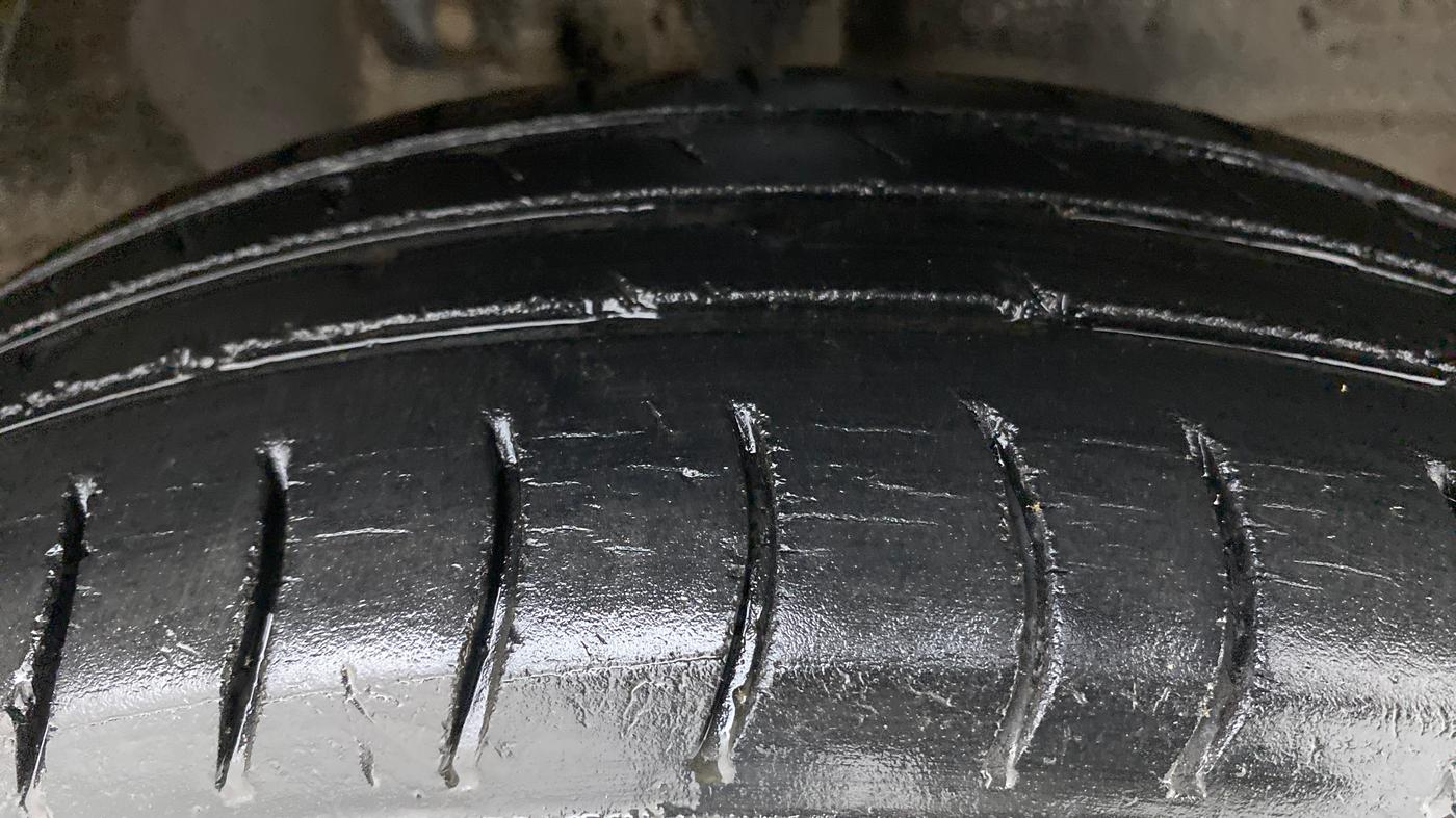 2015 Maruti Wagon R 1.0 LXI CNG, CNG, Manual, 71,412 km, Right Front Tyre Tread