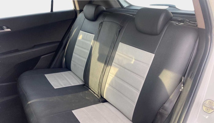 2018 Hyundai Creta SX PLUS 1.6 DIESEL, Diesel, Manual, 76,629 km, Right Side Rear Door Cabin