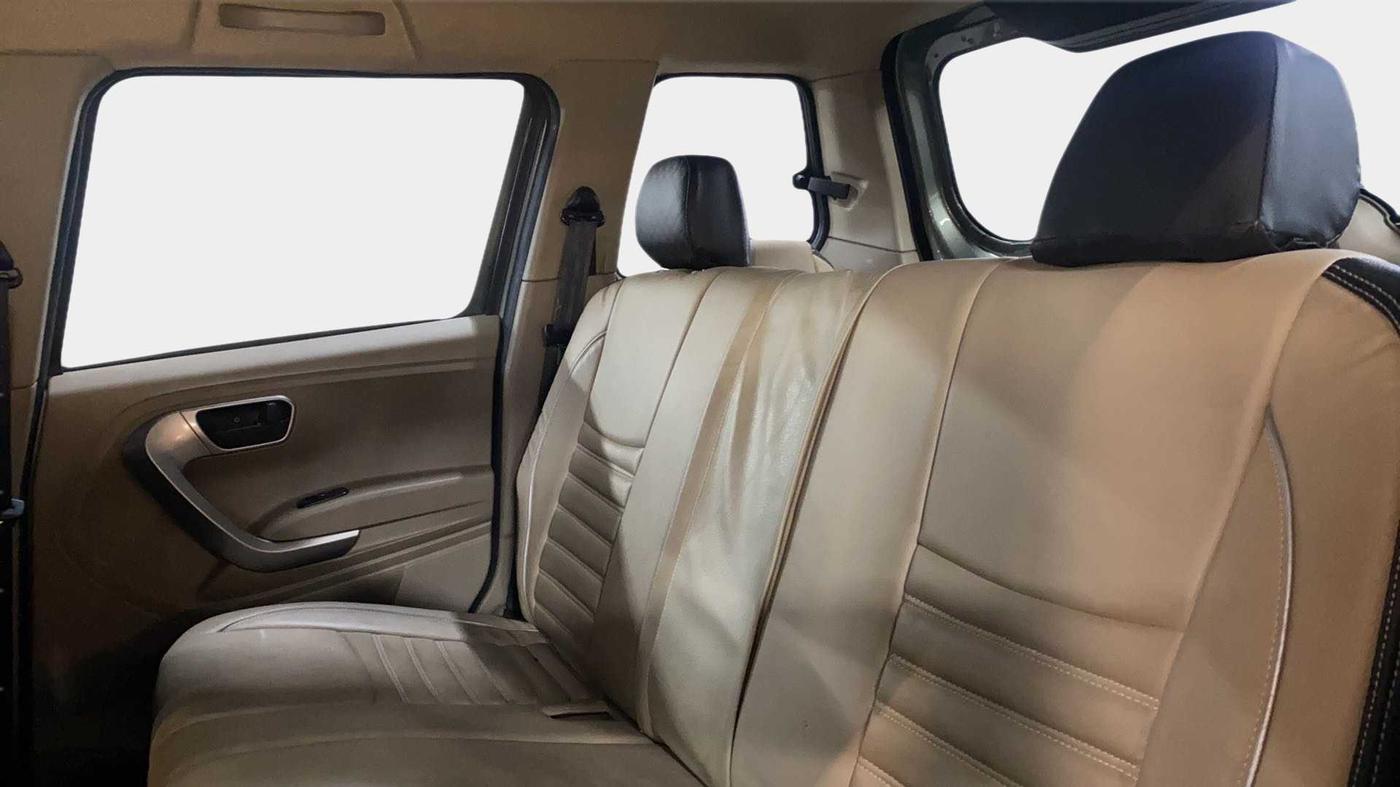 2021 Mahindra BOLERO NEO N10 R, Diesel, Manual, 34,938 km, Right Side Rear Door Cabin