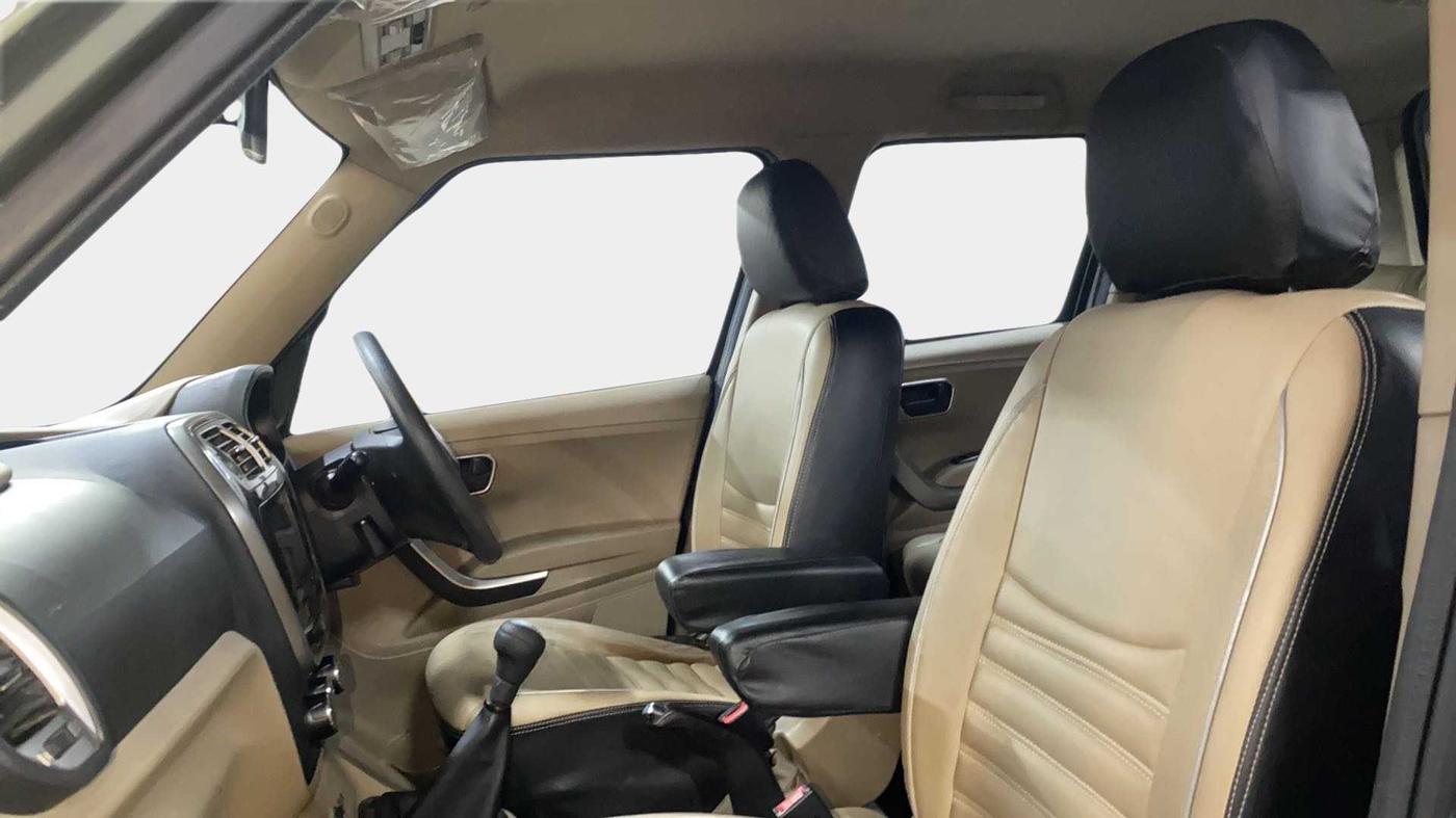 2021 Mahindra BOLERO NEO N10 R, Diesel, Manual, 34,938 km, Right Side Front Door Cabin