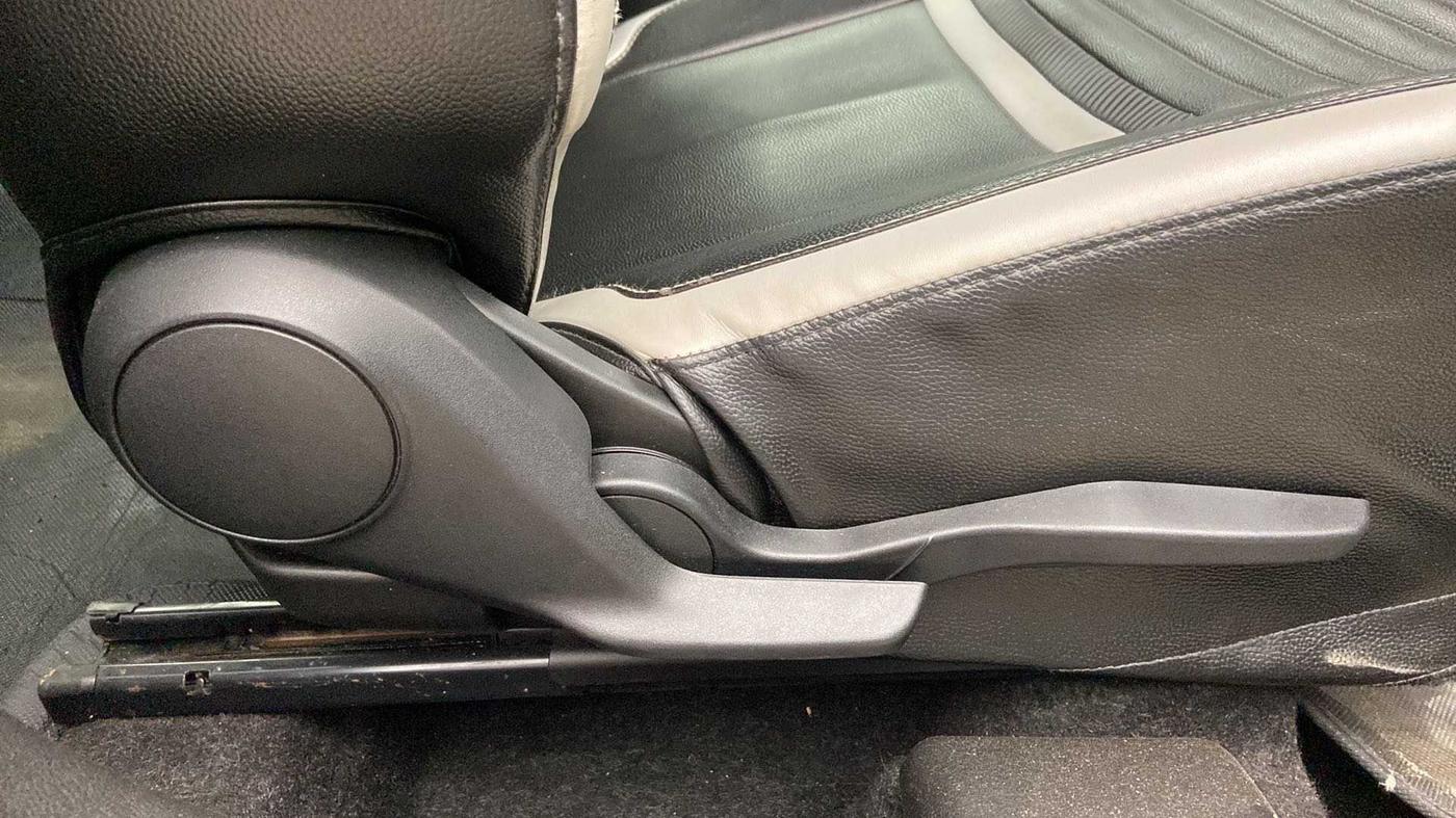 2019 Maruti Baleno ALPHA PETROL 1.2, Petrol, Manual, 52,201 km, Driver Side Adjustment Panel