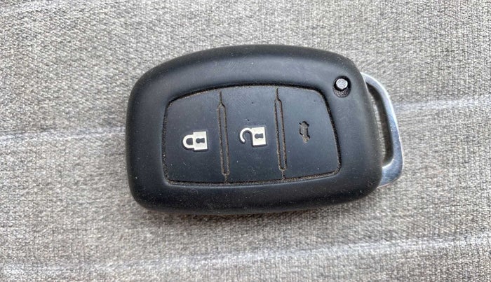 2021 Hyundai GRAND I10 NIOS ASTA AMT 1.2 KAPPA VTVT, Petrol, Automatic, 31,505 km, Key Close Up
