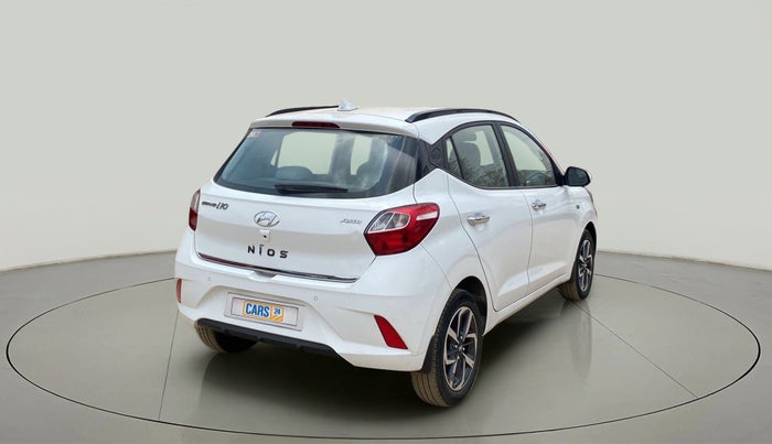 2021 Hyundai GRAND I10 NIOS ASTA AMT 1.2 KAPPA VTVT, Petrol, Automatic, 31,505 km, Right Back Diagonal