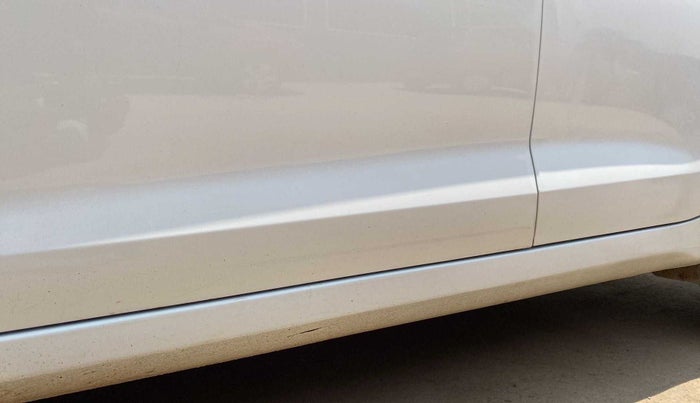 2021 Hyundai GRAND I10 NIOS ASTA AMT 1.2 KAPPA VTVT, Petrol, Automatic, 31,505 km, Left running board - Slightly dented