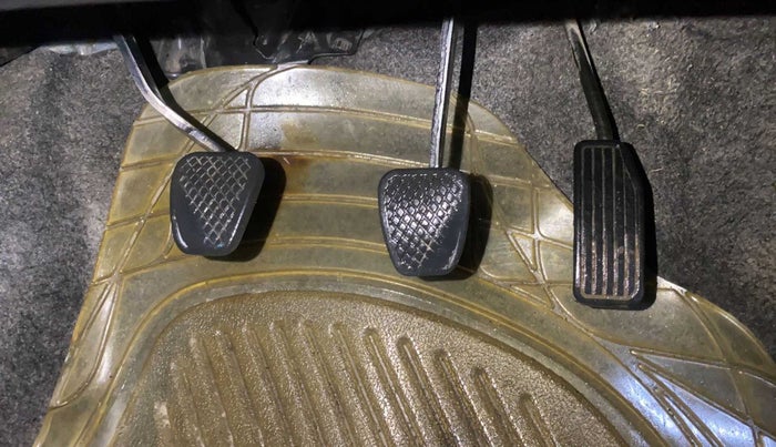 2013 Honda Brio S MT, Petrol, Manual, 82,801 km, Pedals