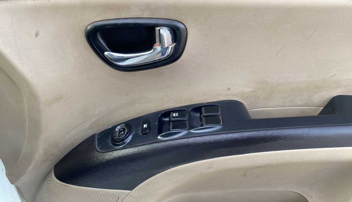 2012 Hyundai i10 ASTA 1.2, Petrol, Manual, 43,314 km, Driver Side Door Panels Control