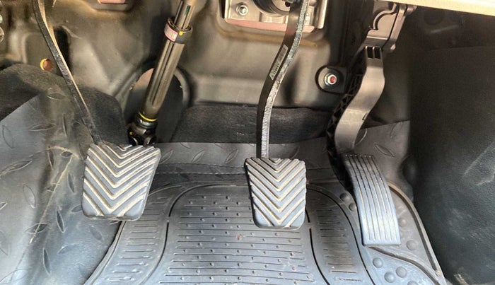 2023 Hyundai VENUE SX 1.2 PETROL, Petrol, Manual, 4,727 km, Pedals