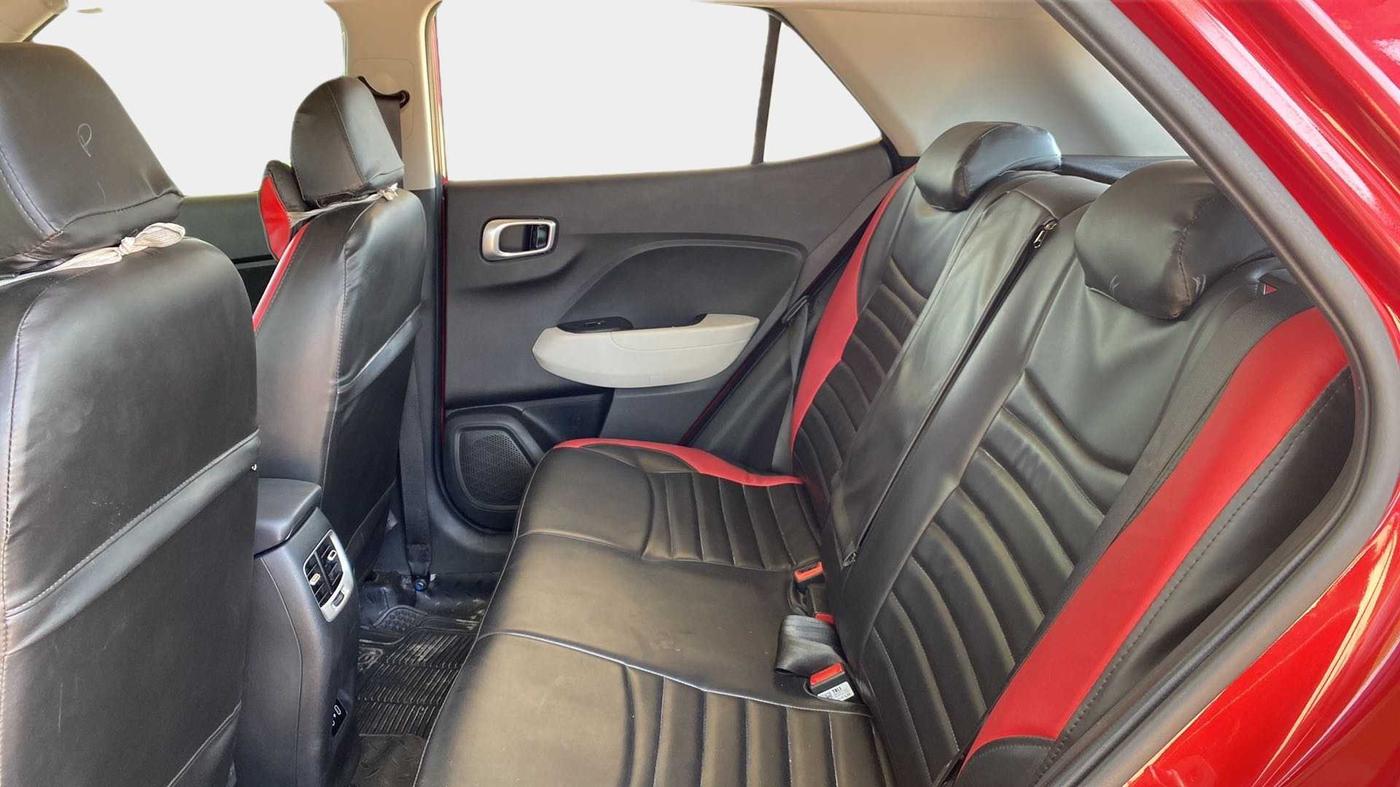 2023 Hyundai VENUE SX 1.2 PETROL, Petrol, Manual, 4,727 km, Right Side Rear Door Cabin