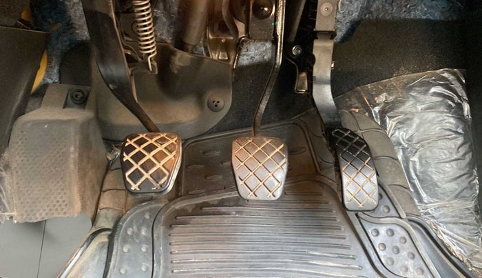 2018 Volkswagen Polo COMFORTLINE 1.0L MPI, Petrol, Manual, 16,333 km, Pedals