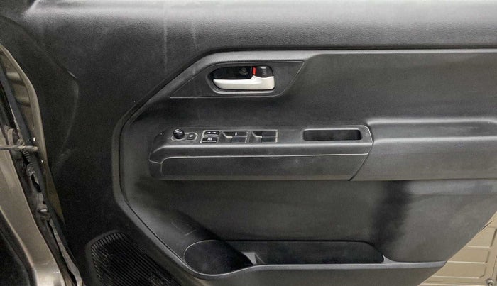 2020 Maruti New Wagon-R ZXI 1.2, Petrol, Manual, 45,123 km, Driver Side Door Panels Control