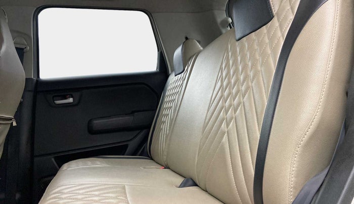 2020 Maruti New Wagon-R ZXI 1.2, Petrol, Manual, 45,123 km, Right Side Rear Door Cabin
