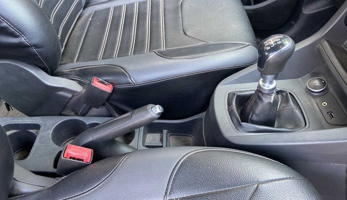 2018 Ford FREESTYLE TREND 1.5 DIESEL, Diesel, Manual, 70,609 km, Gear Lever