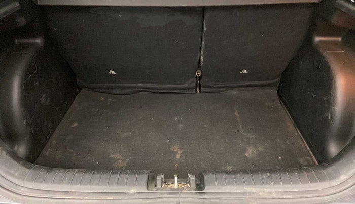 2019 Hyundai VENUE SX 1.0 (O) TURBO, Petrol, Manual, 57,649 km, Boot Inside