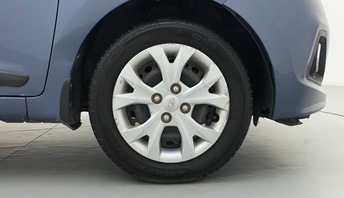 2014 Hyundai Grand i10 SPORTZ 1.2 KAPPA VTVT, Petrol, Manual, 45,170 km, Right Front Wheel