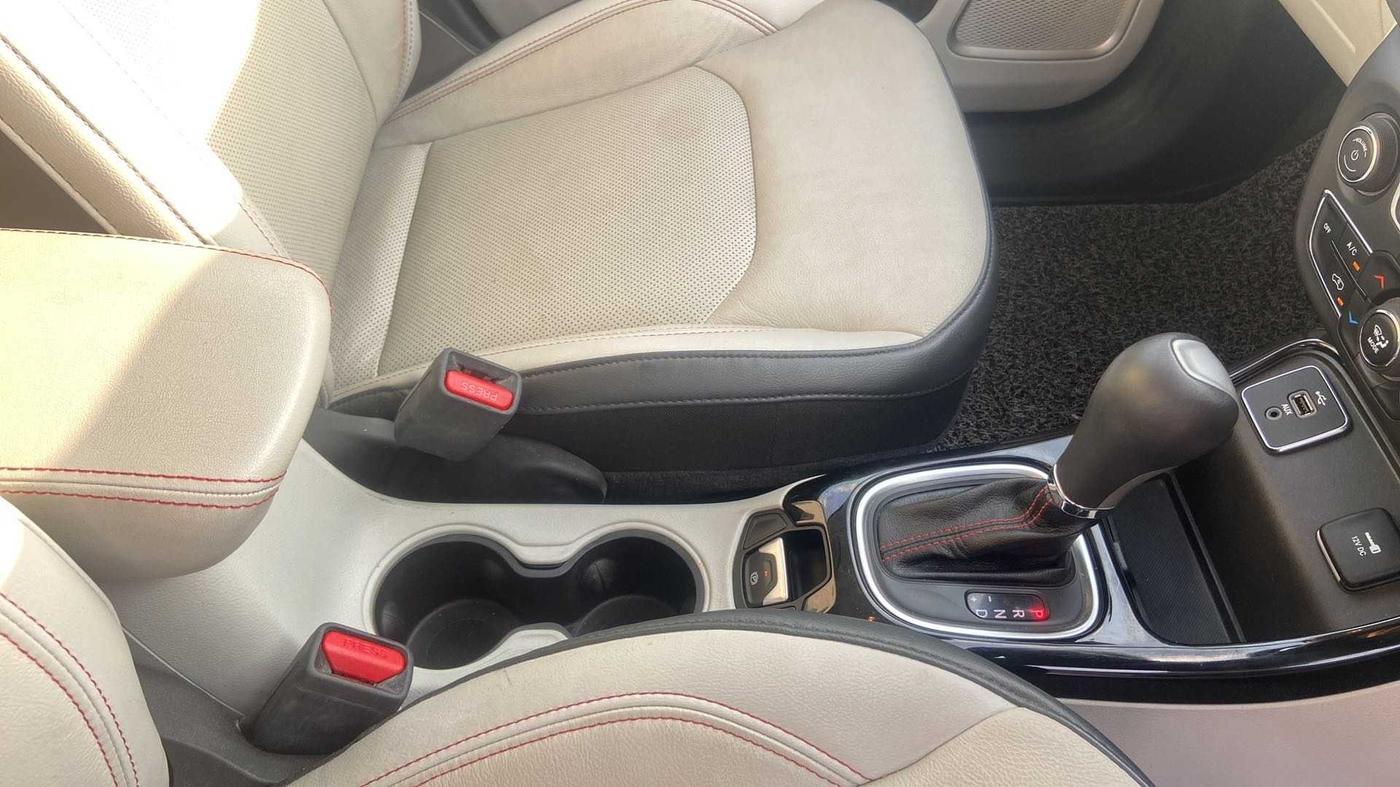2018 Jeep Compass LIMITED PLUS PETROL AT, Petrol, Automatic, 45,008 km, Gear Lever